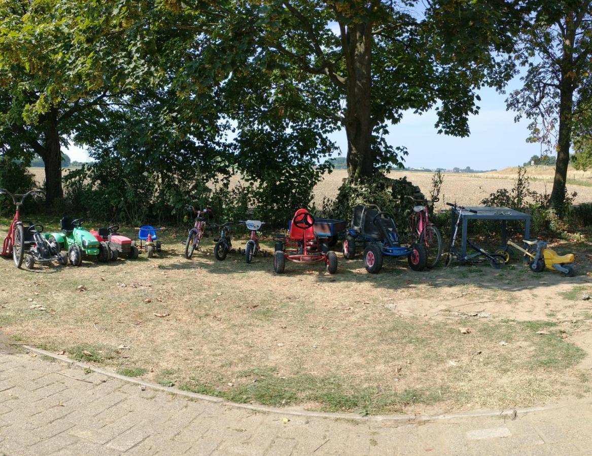 Apartamento “In Oans Oefje” Parel In De Polder! Lewedorp Exterior foto